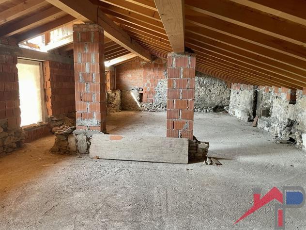 Caprino B.sco - Ampio appartamento al rustico - Foto 8