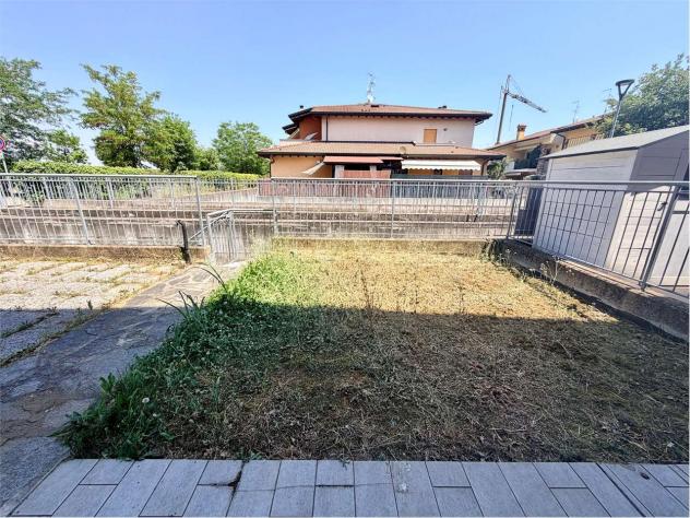V005481 - PIANO TERRA CON GIARDINO PRIVATO E GARAGE DOPPIO !! - Foto 6