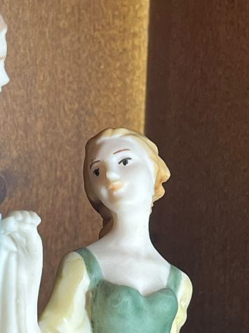 Statuina Valentino collection