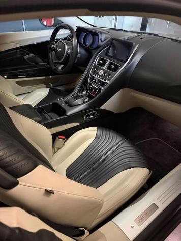 ASTON MARTIN DB11 V12 Coupé rif. 24074835 - Foto 7