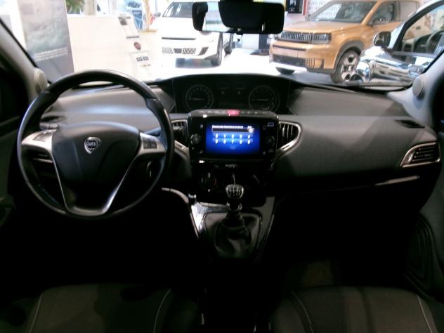 Lancia Ypsilon Ypsilon 1.0 FireFly 5 porte S&S Hybrid Ecochic Gold - Foto 9