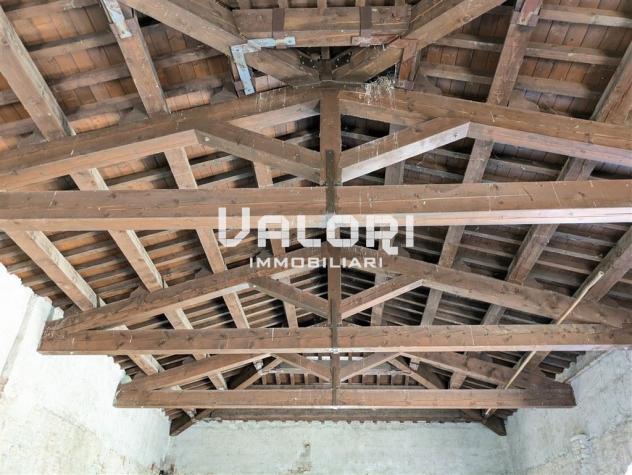 SPLENDIDO CASALE CON CARATTERE PRETTAMENTE COLONICO IN POSIZIONE PRESTIGIOSA - Foto 7