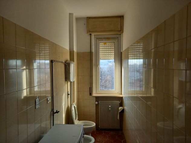 vendesi luminosissimo sesto piano senza provvigione - Foto 6