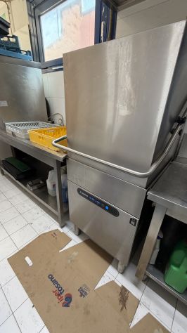 LAVASTOVIGLIE CAPOTE CESTO 50X50 (KRUPPS) USATA