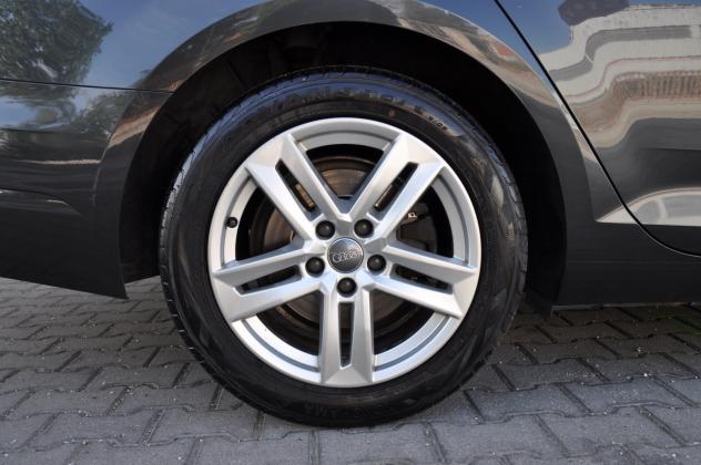 Audi A4 Avant 2.0 TDI 150 CV ultra S tronic Business - Foto 7