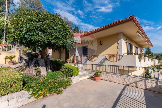 Casa Indipendente in vendita a Modica, Modica Bassa