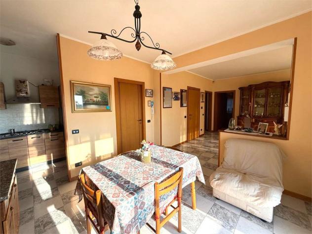 VA0199 - ESCLUSIVA A NOVI APPARTAMENTO "CON SEI LOCALI" - Foto 6