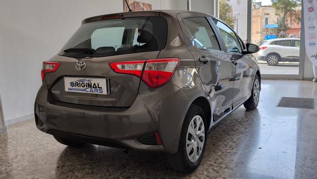 Toyota Yaris 1.0 5 porte Lounge - Foto 10