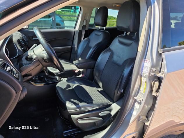 Jeep Compass 2.0 Multijet II aut. 4WD Limited - Foto 4