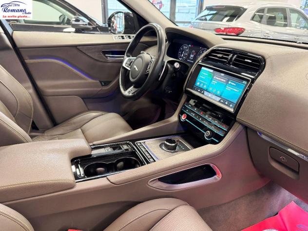 JAGUAR - F-Pace - 2.0 D 180 CV AWD aut. R-Sport#TETTO APRIBILE - Foto 10