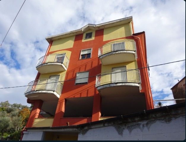 Montecorvino Rovella Via deNapoli appartamento con giadino occasione ASTA