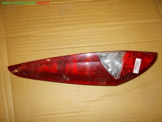 FANALE POST.S.CON LAMPADINE FIAT PUNTO (188-2U)  Parti elettriche  Fanaleria  Fanali  Fanale post. sx. FIAT - PUNTO III - 01-06-2003 - 01-02-2007, FIA