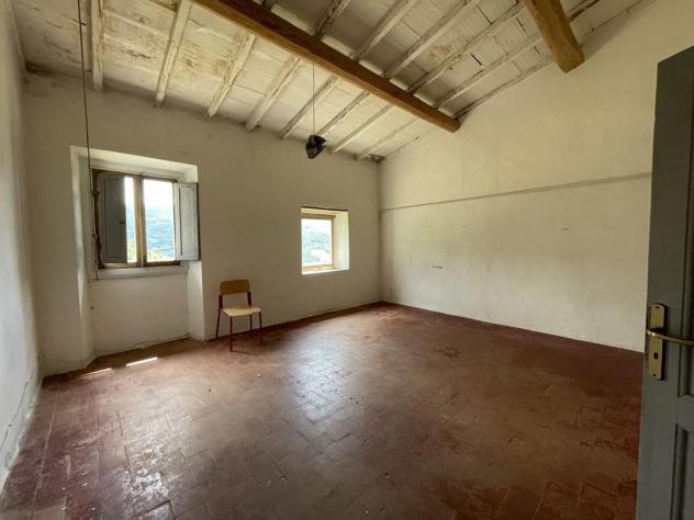 PRESSI PONTASSIEVE VENDESI CASALE CON TERRENO - Foto 7