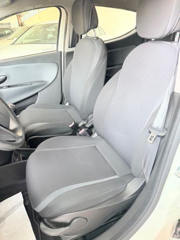 Lancia Ypsilon 1.2 69 CV 5 porte GPL Ecochic Silver - Foto 10