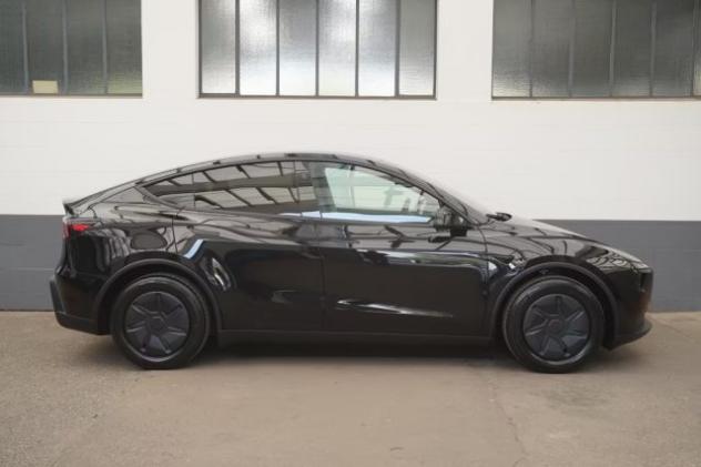 TESLA Model Y RWD Standard rif. 23703928 - Foto 4