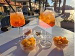 Attività di bar con cucina.