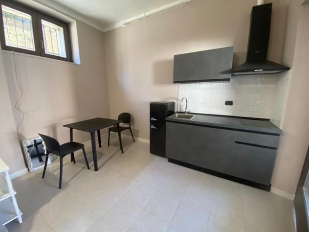 cs - nuovo molocale indipendente - arredato con posto coperto per moto - lavanderia - Foto 5