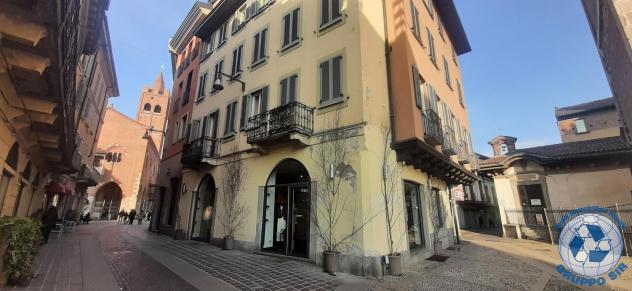 Prestigioso appartamento piazza Duomo - Foto 2