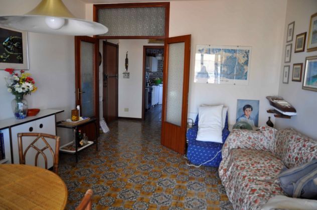 Rimini, disponibile periodo estivo attico con terrazzo - Foto 9