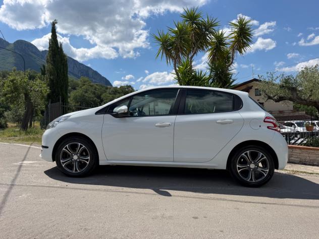 Peugeot 208 1.4 HDi 68 CV 5 porte Active - Foto 3
