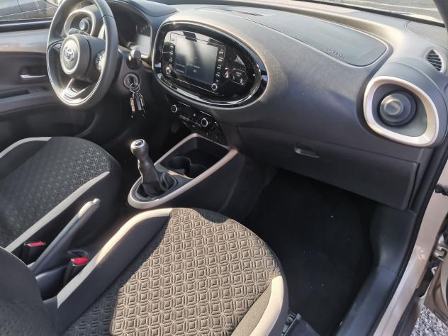 Toyota Aygo X 1.0B (72 CV) Trend - Foto 6