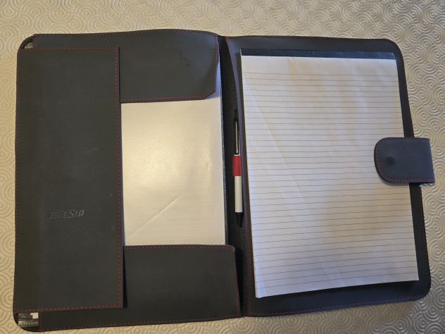 Porta Block Notes chiuso con bottone, in plastica rigata, grigio canna di fucile - Foto 6