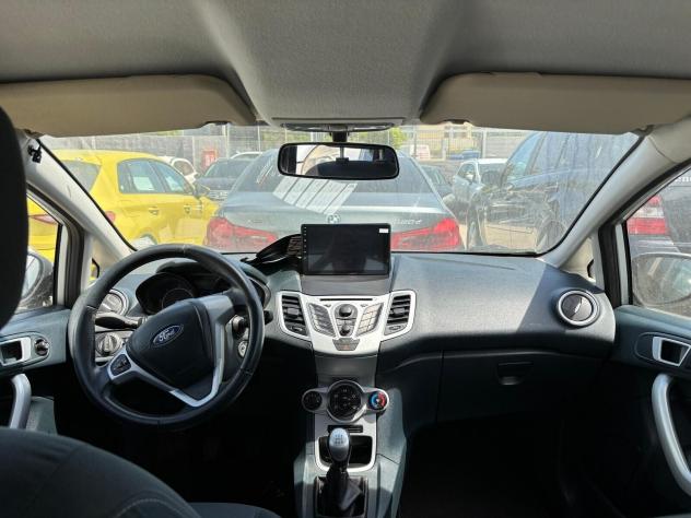 Ford Fiesta 1.6 TDCi 90CV 2010 - Foto 4