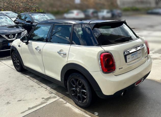 Mini Cooper D 5 pt 115 cv - Foto 8