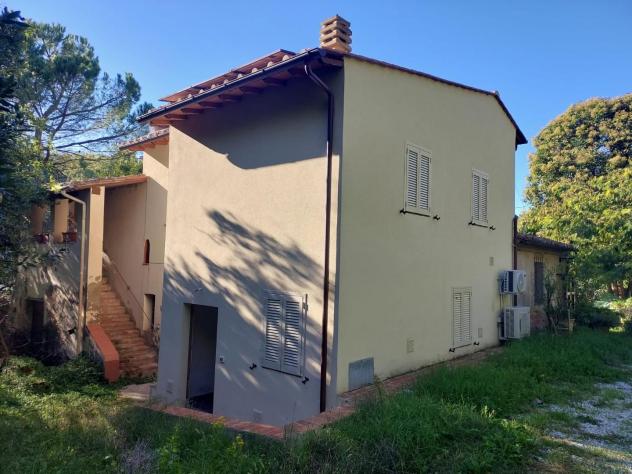 casa indipendente in vendita a Pontedera in zona Montecastello