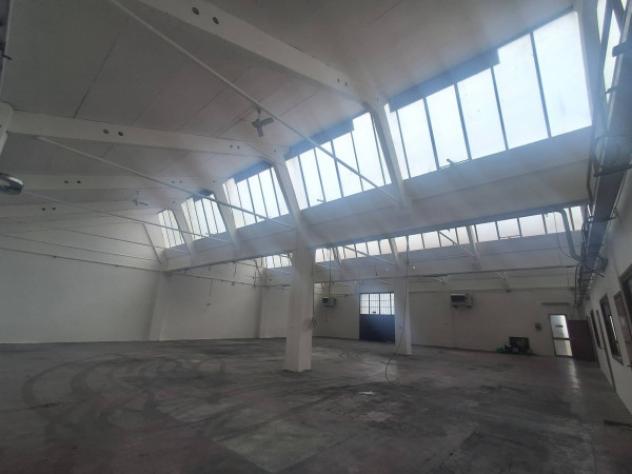 Immobile di 650 m² con 4 locali in affitto a Zola Predosa - Foto 4