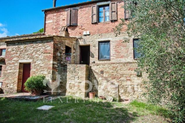 Villa di 1200 m² con più di 5 locali in vendita a Asciano - Foto 3