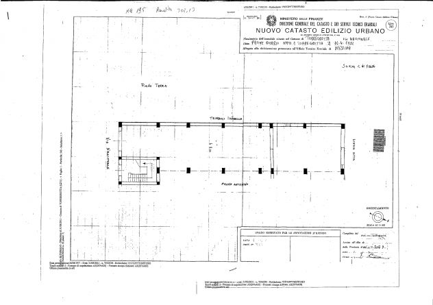 privato VENDE o PERMUTA mezzo Palazzo da ristrutturare - Foto 4