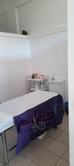 CENTRO ESTETICA ADATTO A CINESII ANCHE PER SOLO CENTRO MASSAGGI CU - Foto 3
