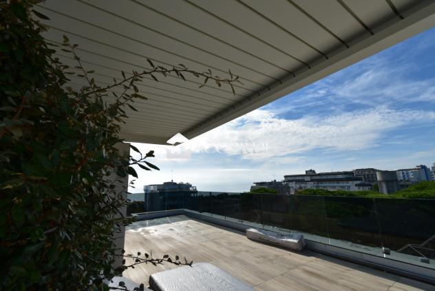 APPARTAMENTO di 4 vani e di 310 mq (LIGNANO SABBIADORO) rif. AKP67_5 - Foto 2