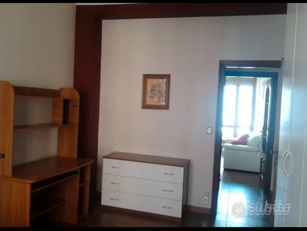 Posto letto in doppia tutto incluso ed economico..zona università - Foto 3