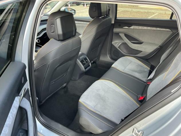SKODA Superb 2.0 TDI DSG Wagon Style rif. 21725634 - Foto 8
