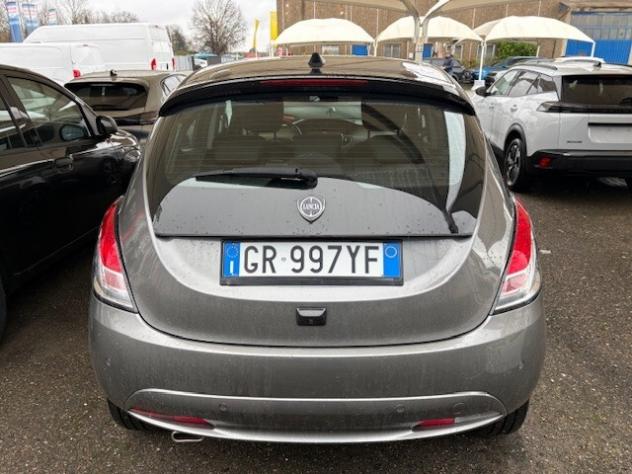 Lancia Ypsilon 1.0 FireFly 5 porte S&S Hybrid Platino - Foto 9