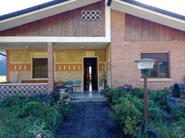 Villa di 146 m² con più di 5 locali e box auto doppio in vendita a Val Liona - Foto 3