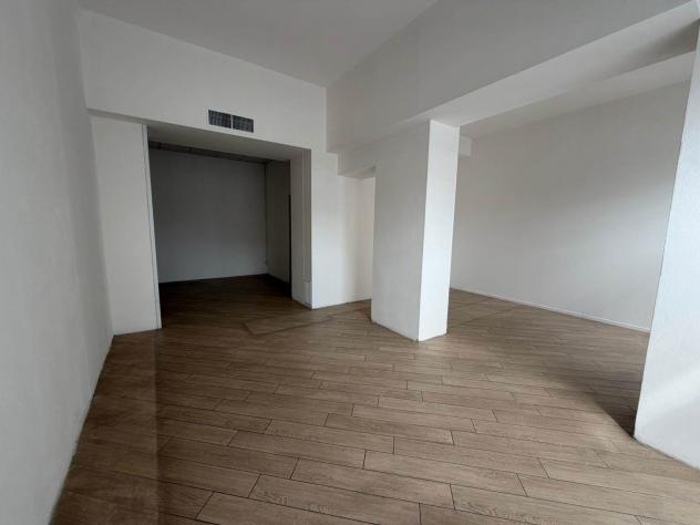 Vendita Attività commerciale da 61 mq in VIA Roma - Foto 3