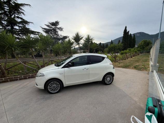 LANCIA - Ypsilon - 0.9 T.Air 85 CV 5 porte S&S DFN Platinum - Foto 2