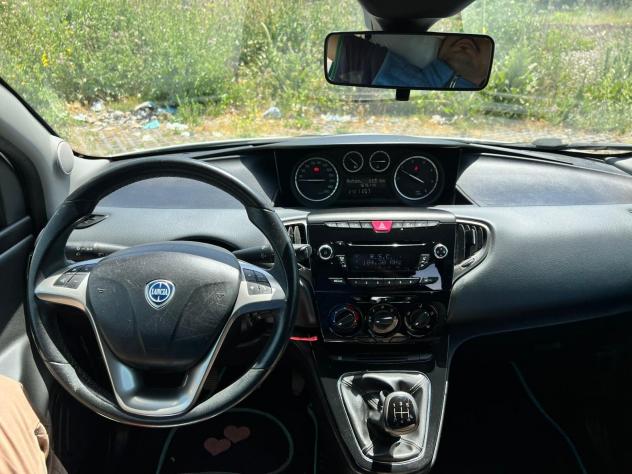 Lancia Ypsilon 1.3MLJT PLATINO NUOVA 2014 - Foto 5