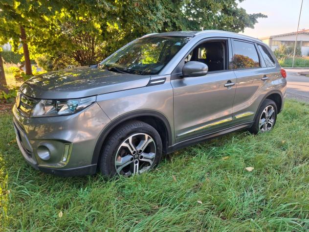 Suzuki Vitara 1.6 DDiS V-Cool-EURO6b-PELLE-NAVI- - Foto 2
