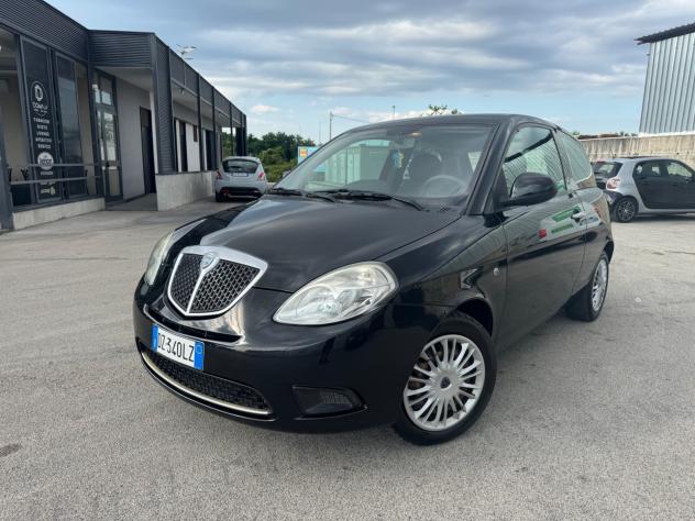 Lancia Ypsilon 1.4 Platino Ecochic GPL - Foto 2