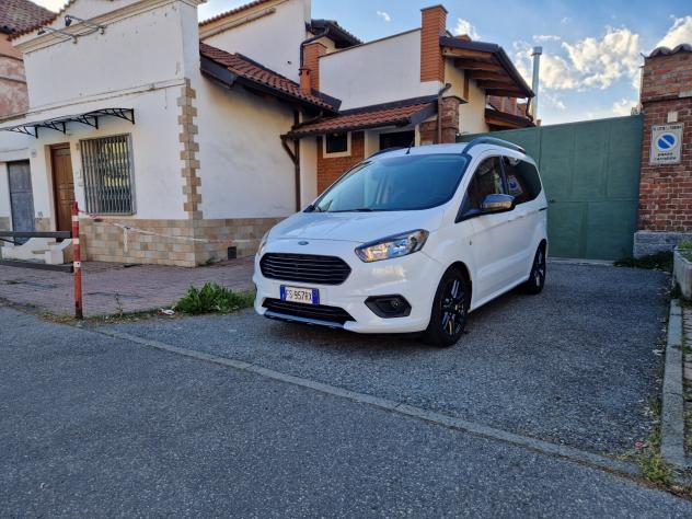 Ford Tourneo Courier 1.0 100CV "41.500 km" Carplay, Sensori post., Navi