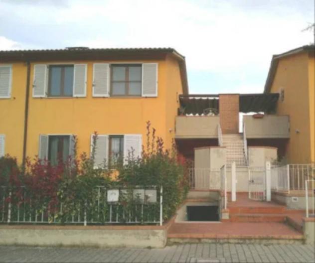 Immobile in asta di 80 m², box auto in vendita a Colle di Val d'Elsa - Foto 3