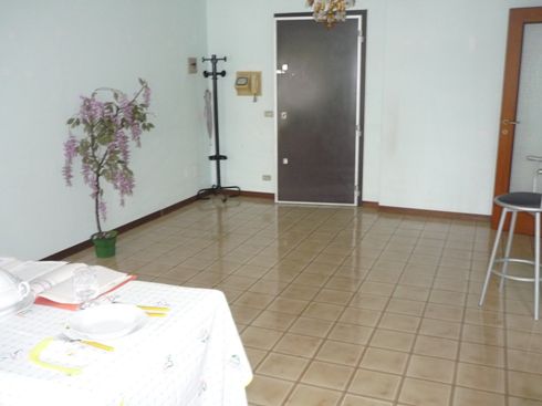MODENA San Faustino Appartamento con 2 camere 2 bagni - Foto 2