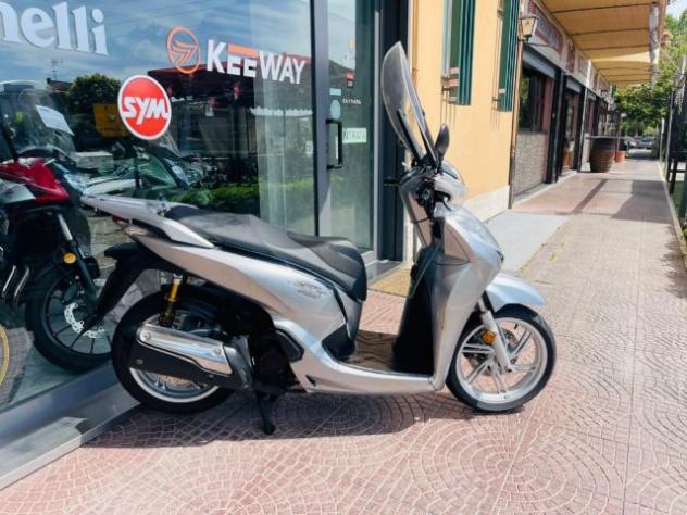 HONDA SH 300 i TUTTO INCLUSO ANCHE PASSAGGIO! MINI RATE rif. 23826192 - Foto 7
