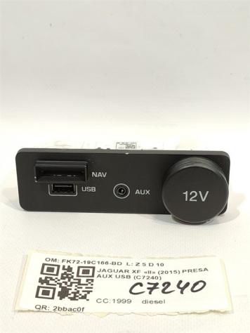 PRESA AUX/USB JAGUAR XF Serie FK72-19C166-BD (15)