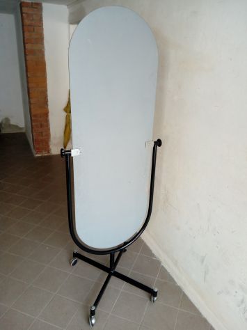 Specchio Forma ovale girevole con ruote struttura in tubolare Nero - Foto 2