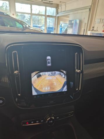 Volvo XC40 B3 automatico Plus Dark - Foto 8